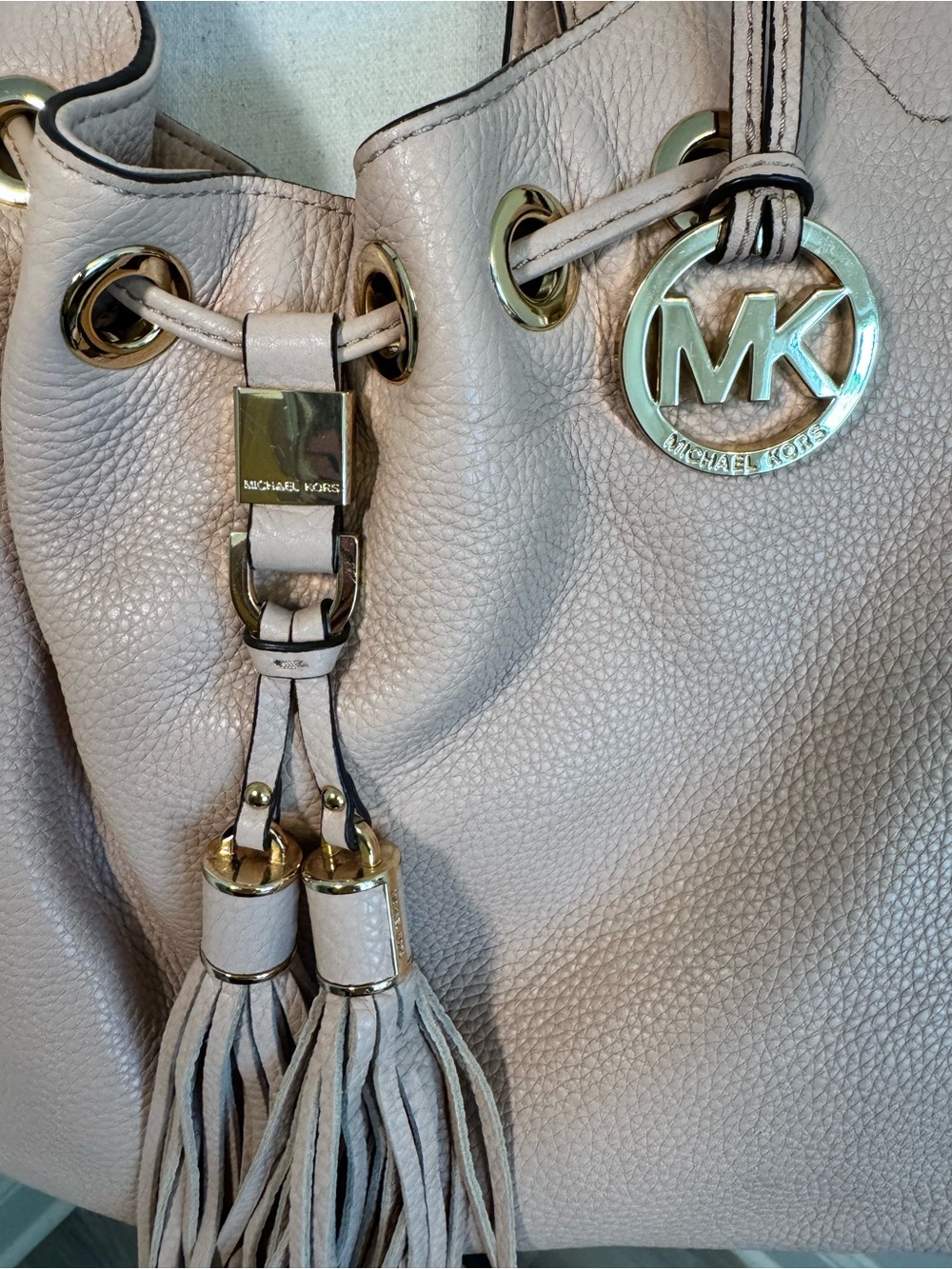 Michael Kors Blush Pink Pebbled Leather Tassel Drawstring Hobo - Picture 3 of 6